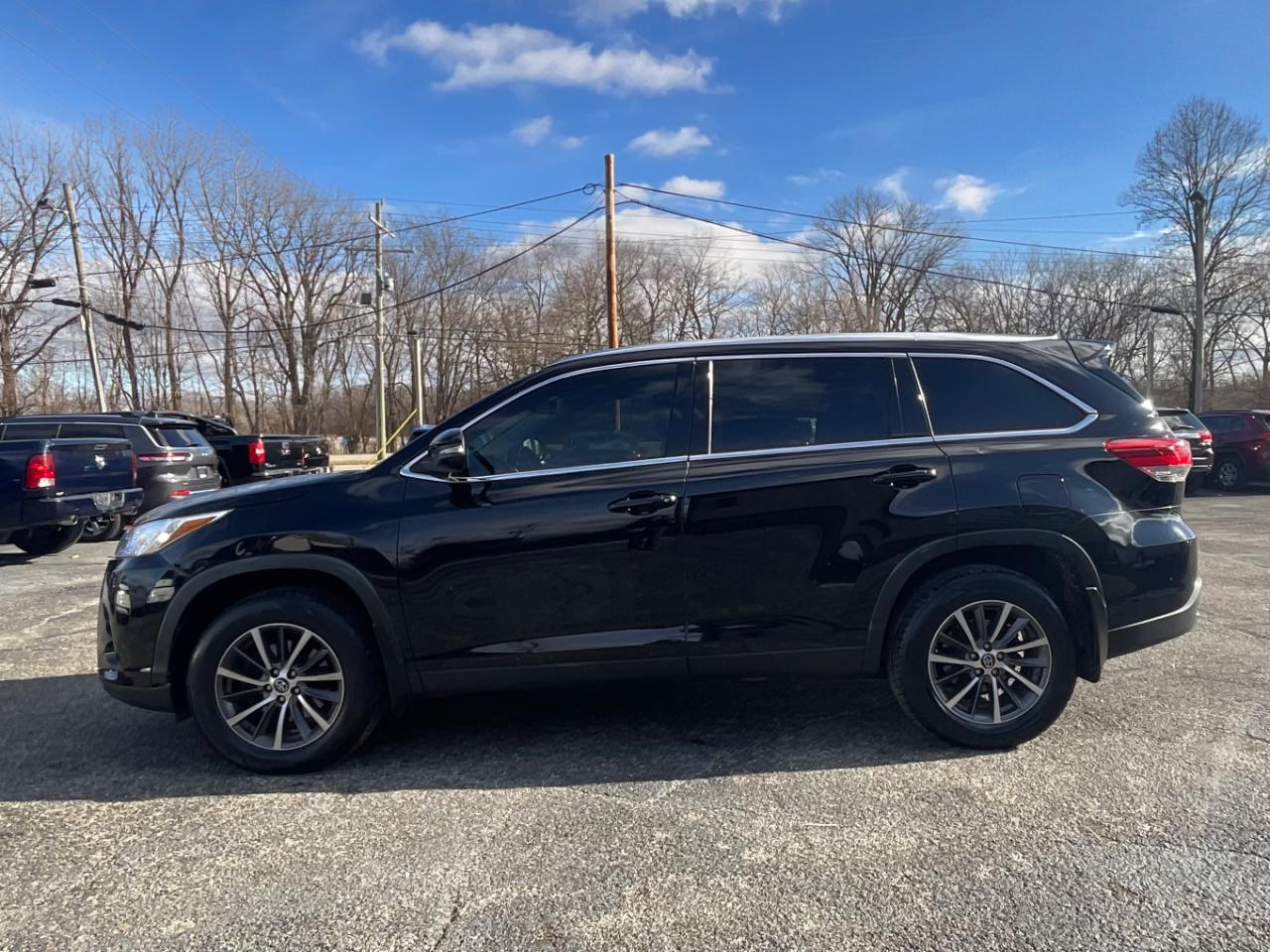 Toyota Highlander XLE AWD V6 2019