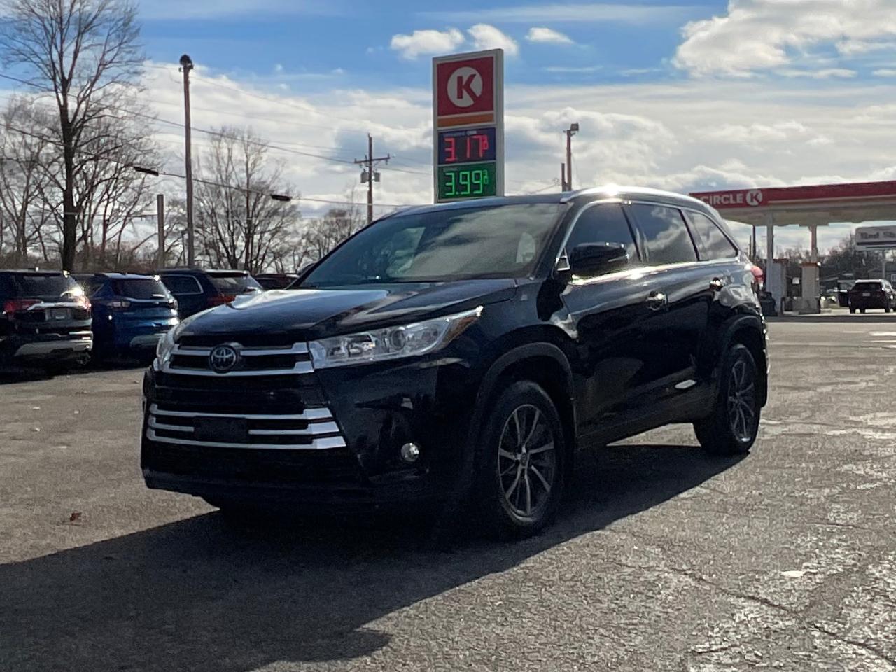 Toyota Highlander XLE AWD V6 2019