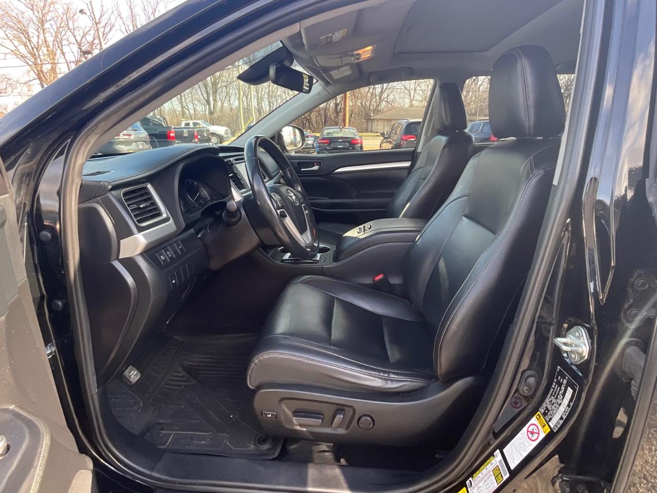 Toyota Highlander XLE AWD V6 2019