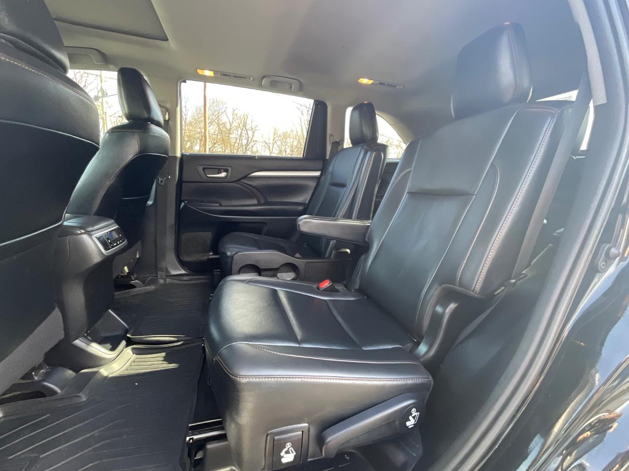 Toyota Highlander XLE AWD V6 2019