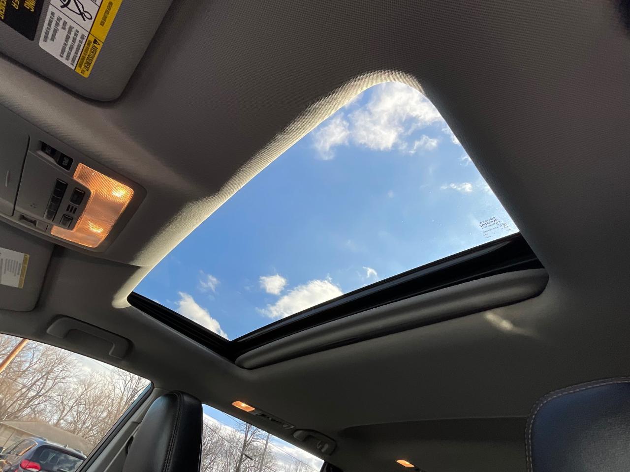 Toyota Highlander XLE AWD V6 2019