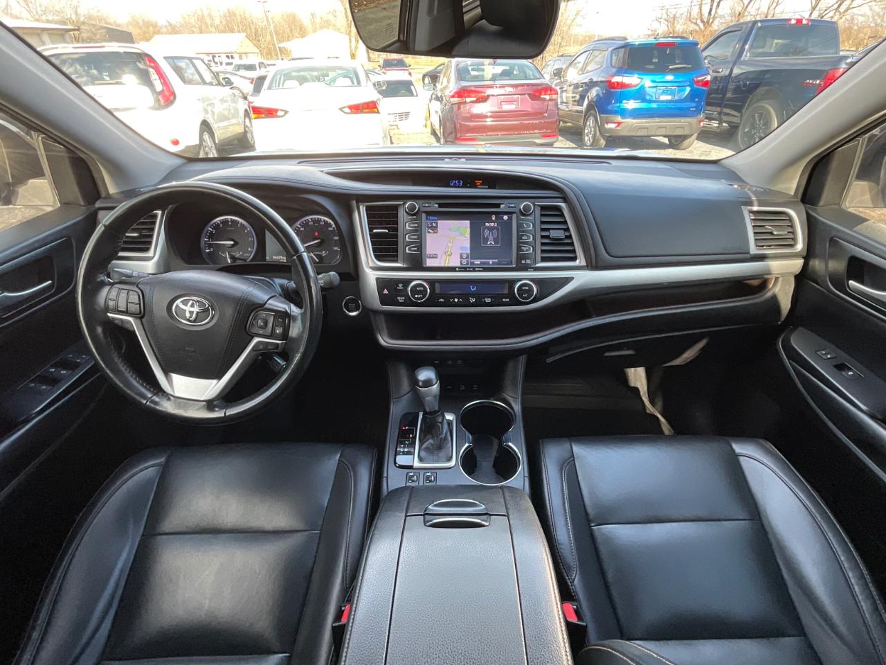 Toyota Highlander XLE AWD V6 2019