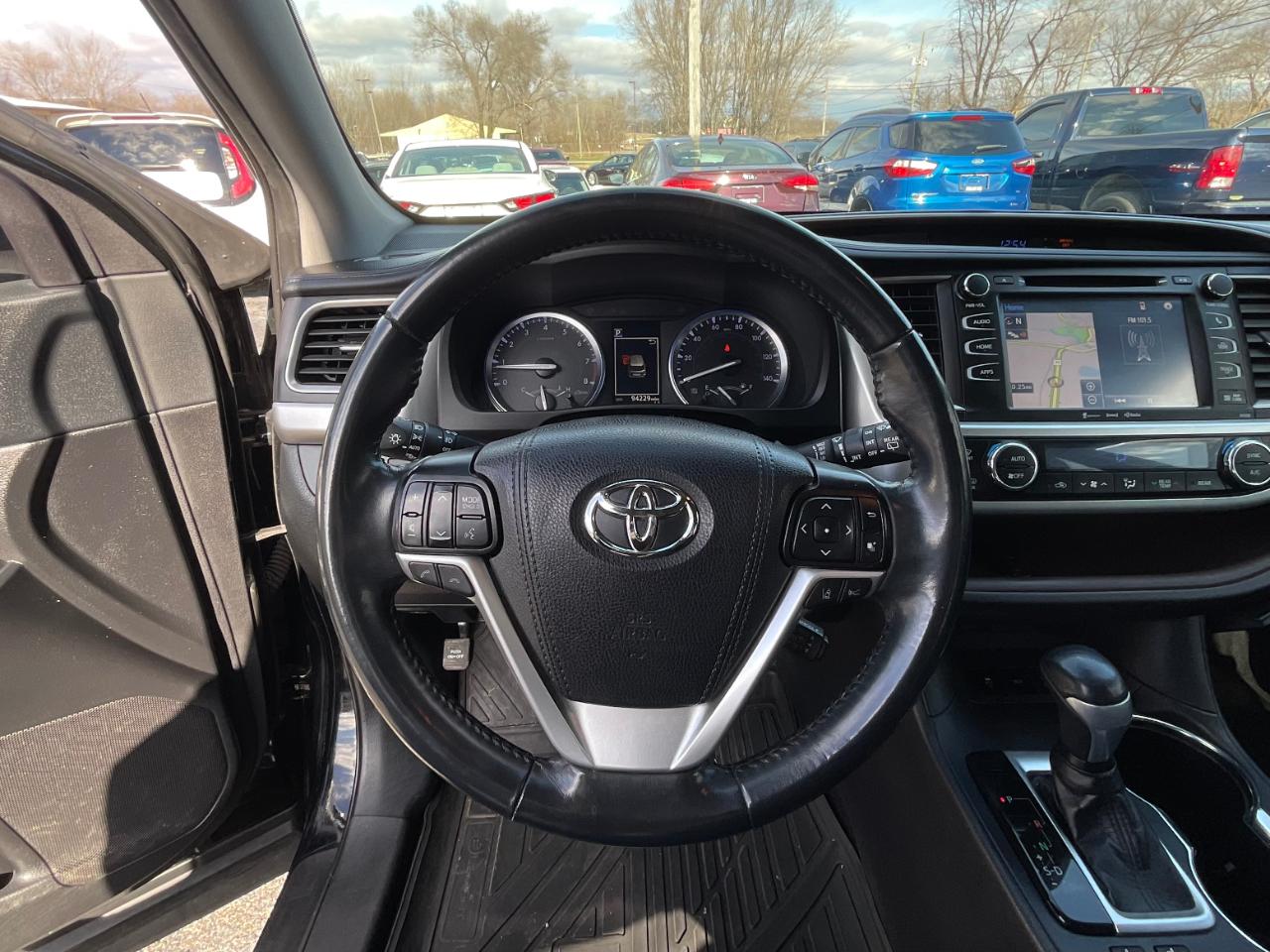 Toyota Highlander XLE AWD V6 2019