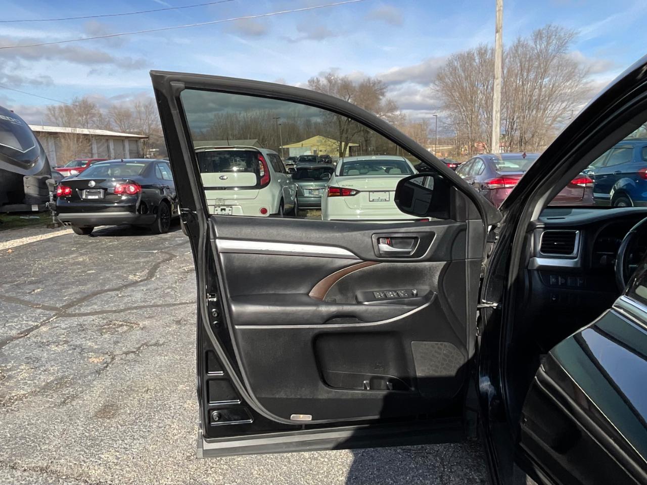 Toyota Highlander XLE AWD V6 2019