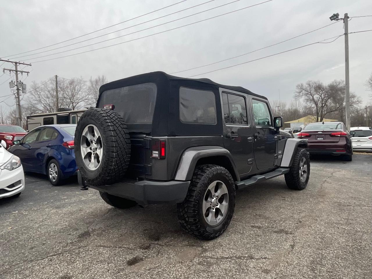 Jeep Wrangler Unlimited Sahara 4WD 2016