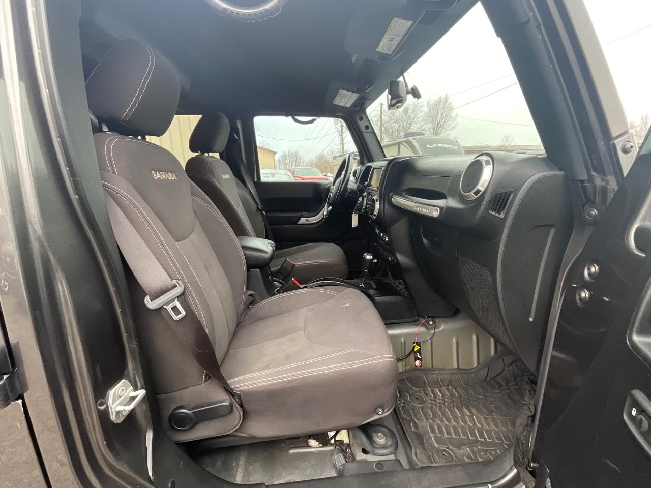 Jeep Wrangler Unlimited Sahara 4WD 2016