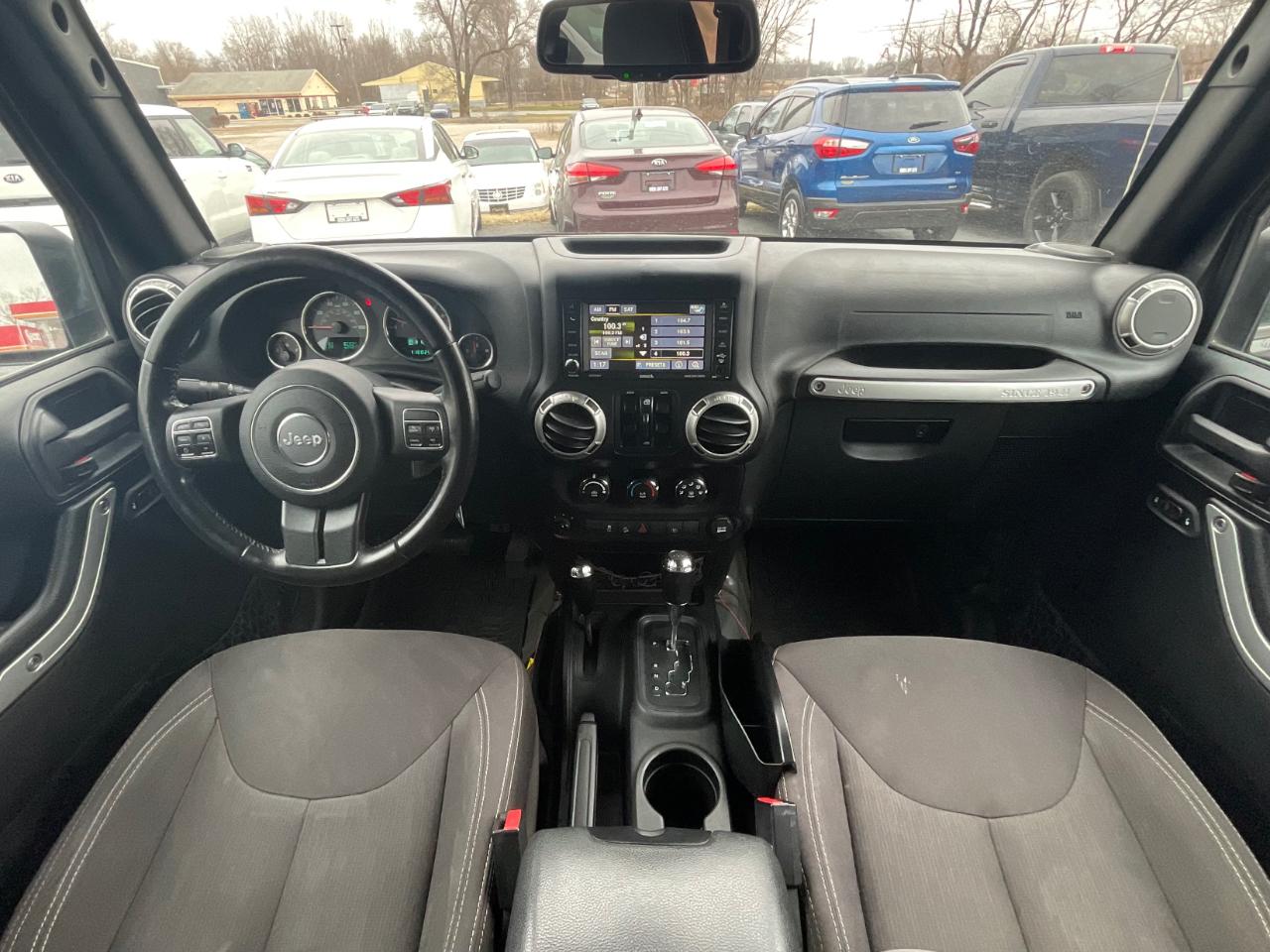 Jeep Wrangler Unlimited Sahara 4WD 2016