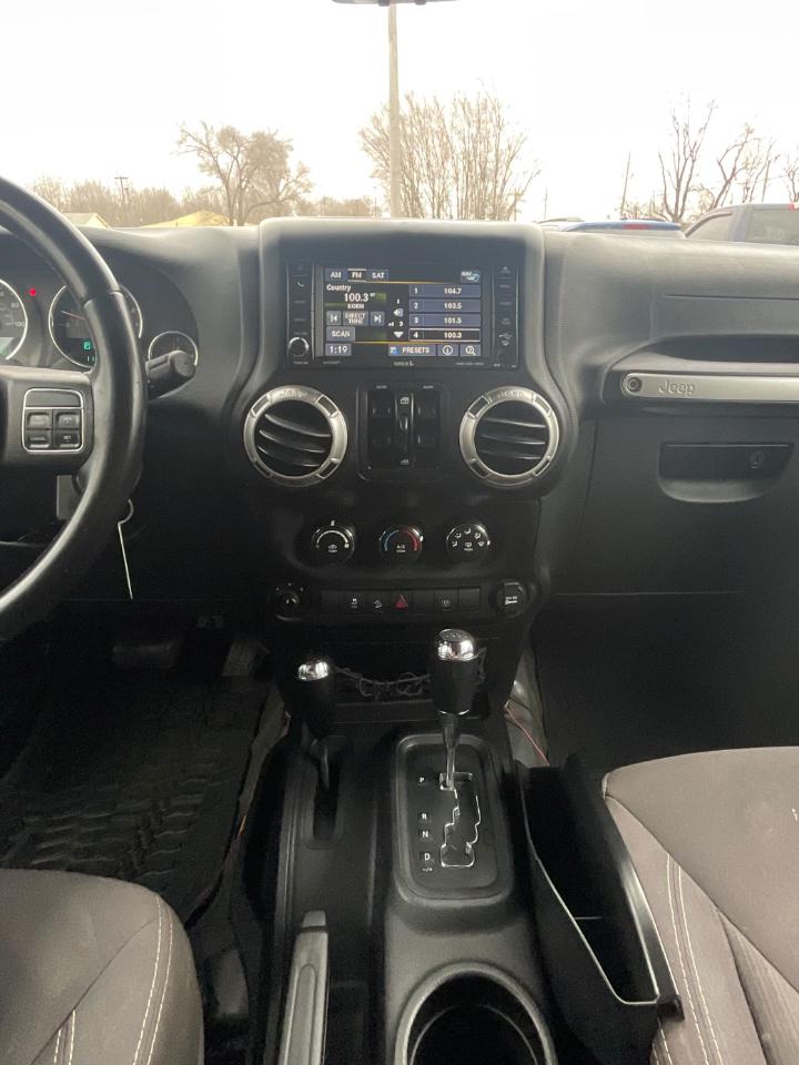 Jeep Wrangler Unlimited Sahara 4WD 2016