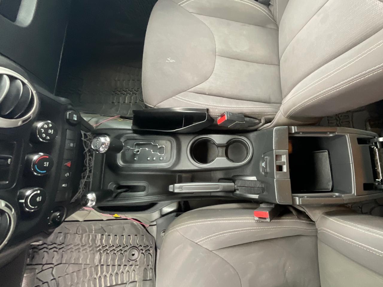 Jeep Wrangler Unlimited Sahara 4WD 2016