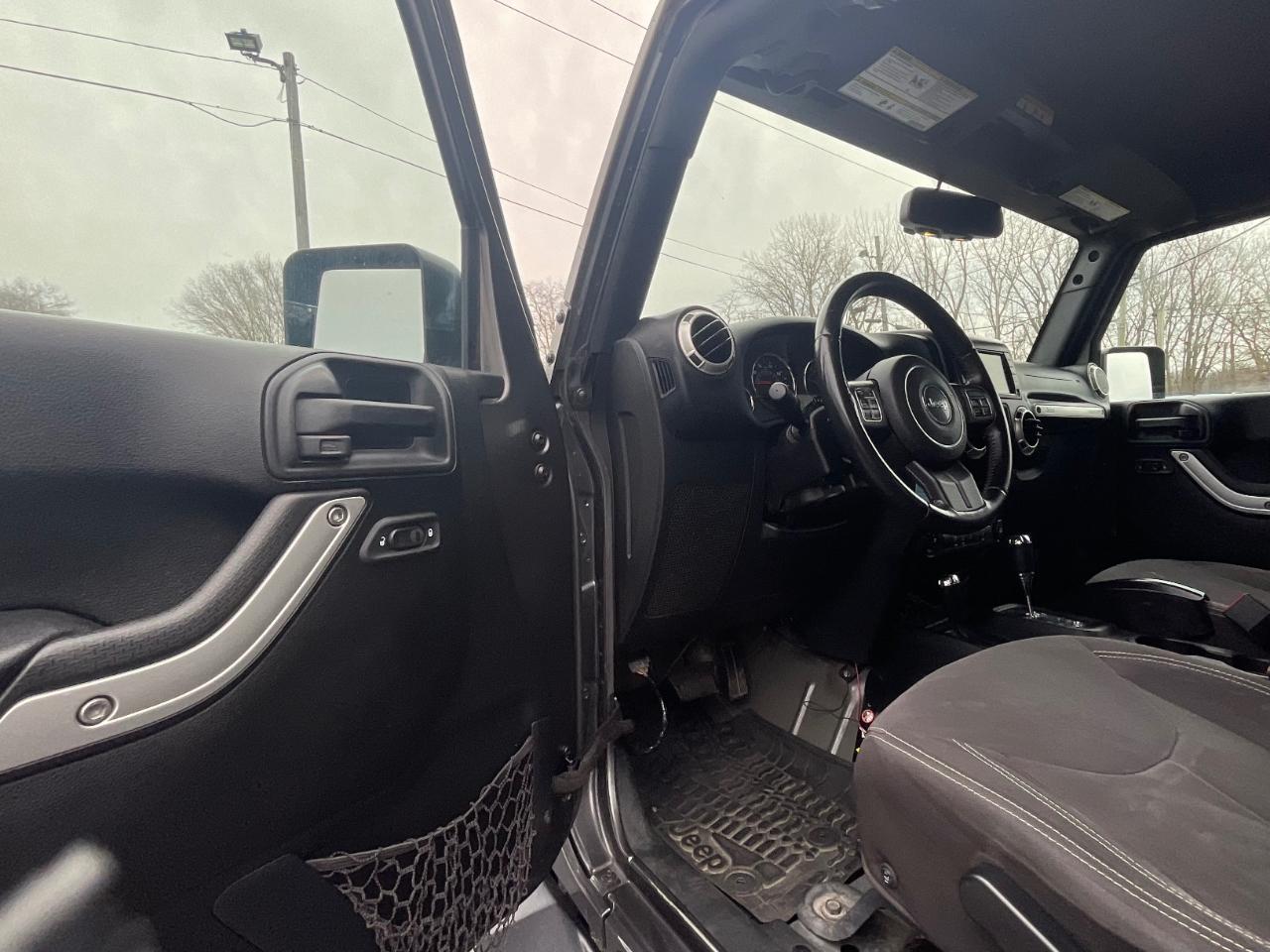 Jeep Wrangler Unlimited Sahara 4WD 2016