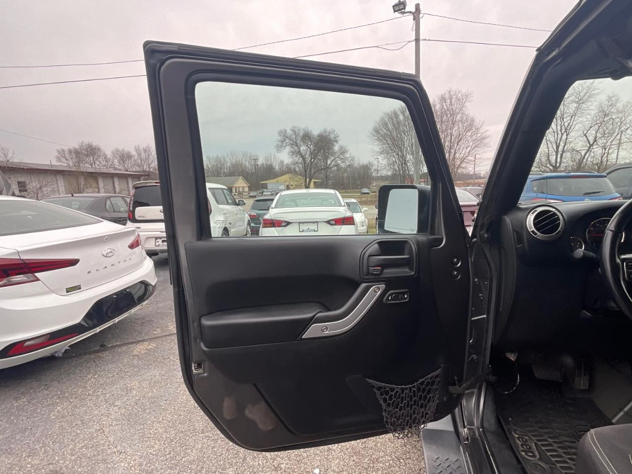 Jeep Wrangler Unlimited Sahara 4WD 2016