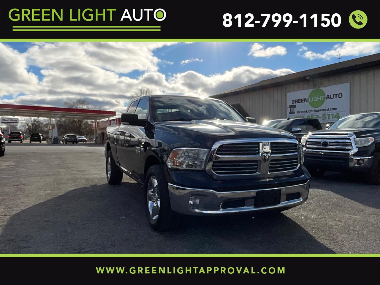 RAM 1500 SLT Quad Cab 4WD 2016