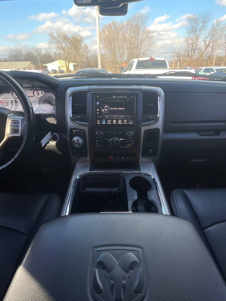 RAM 1500 Laramie Crew Cab SWB 4WD 2016