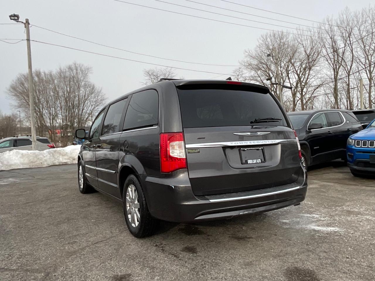 Chrysler Town & Country Touring 2015