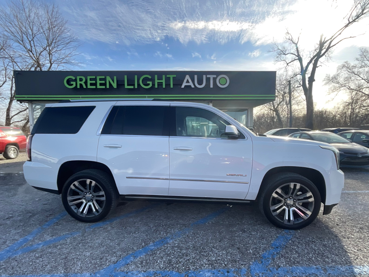 GMC Yukon Denali 4WD 2018