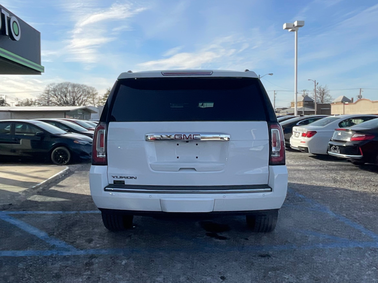GMC Yukon Denali 4WD 2018