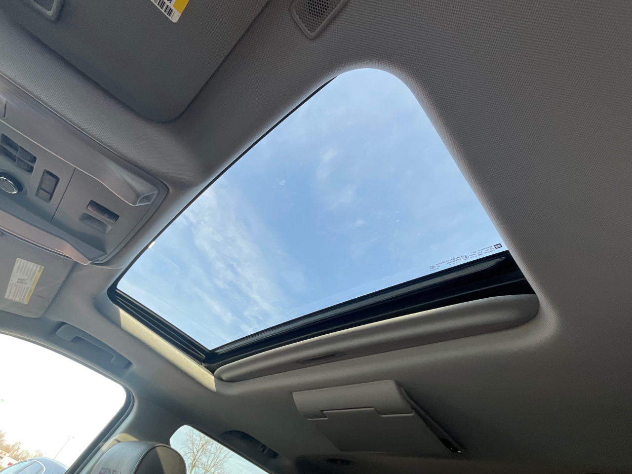 GMC Yukon Denali 4WD 2018