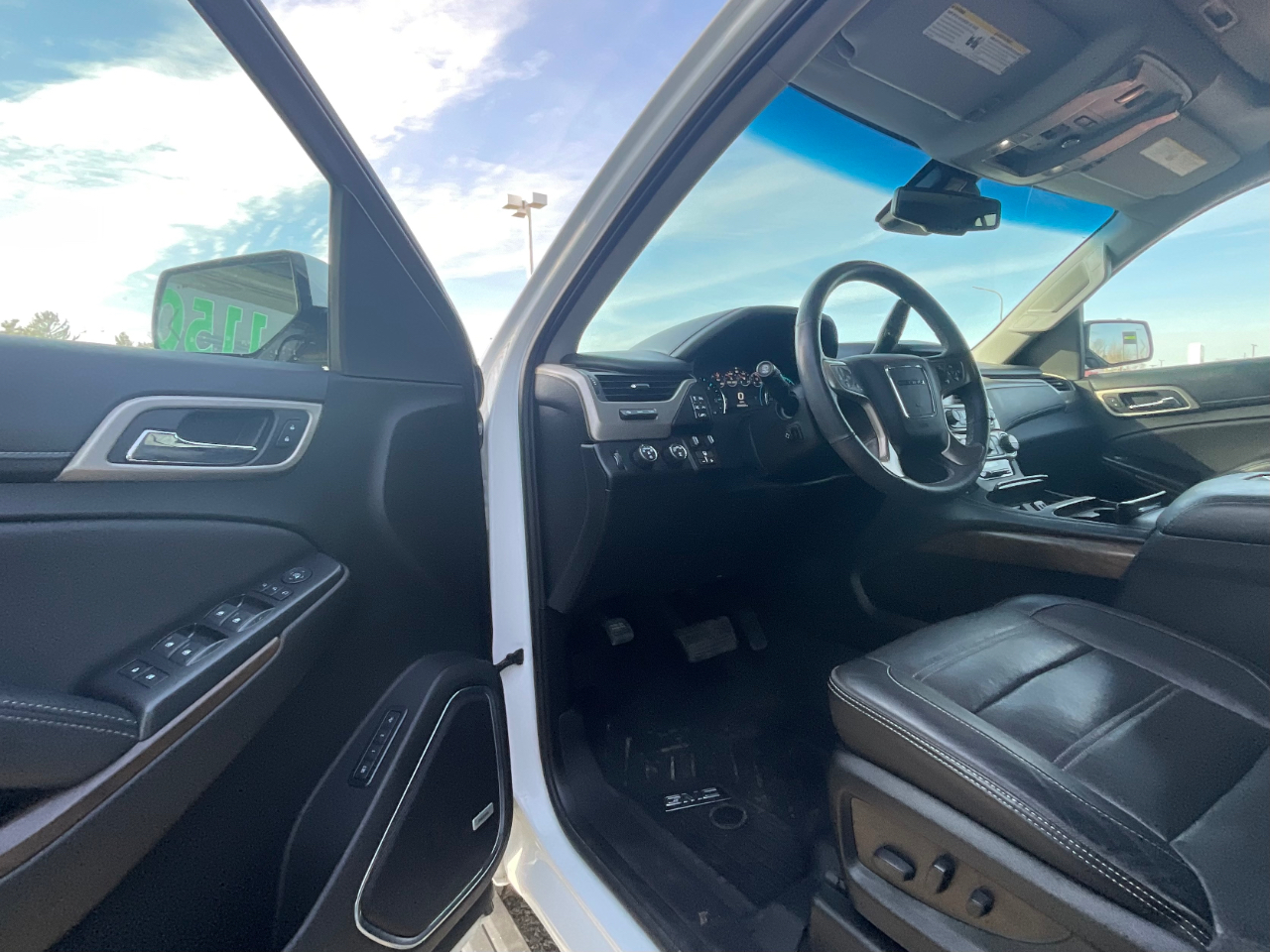 GMC Yukon Denali 4WD 2018