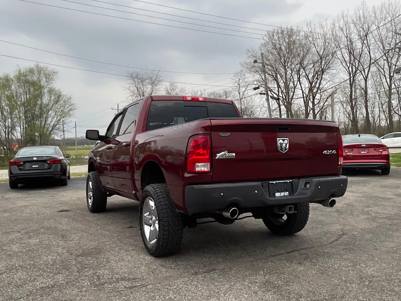 RAM 1500 SLT Crew Cab SWB 4WD 2017