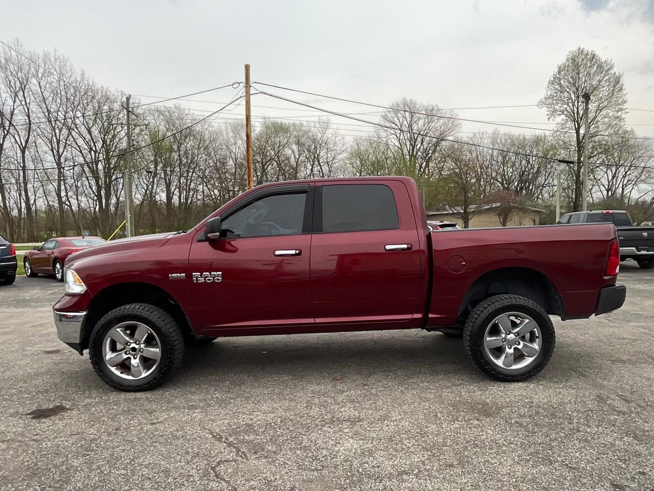 RAM 1500 SLT Crew Cab SWB 4WD 2017