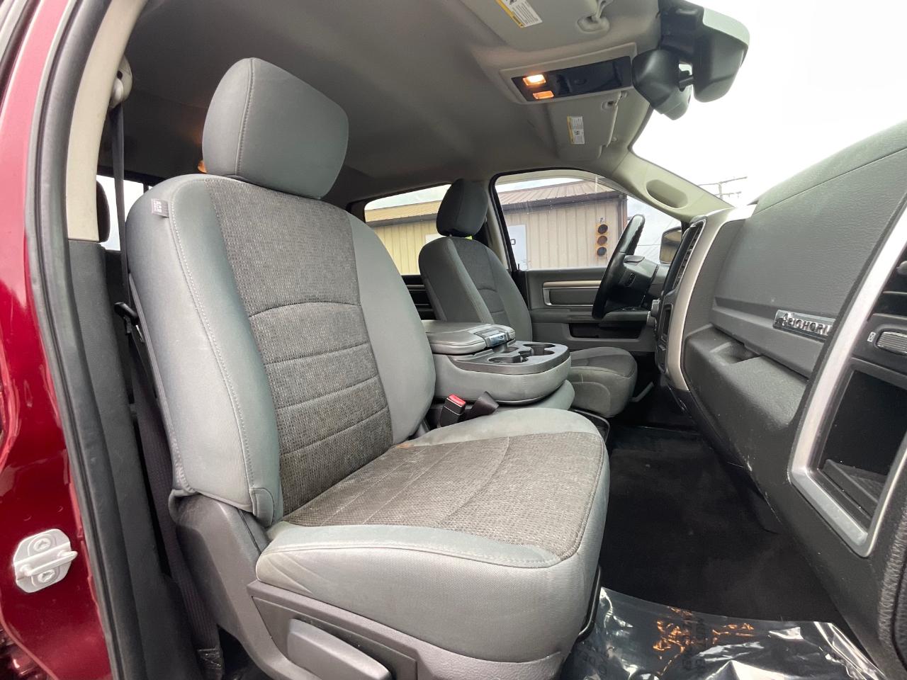 RAM 1500 SLT Crew Cab SWB 4WD 2017