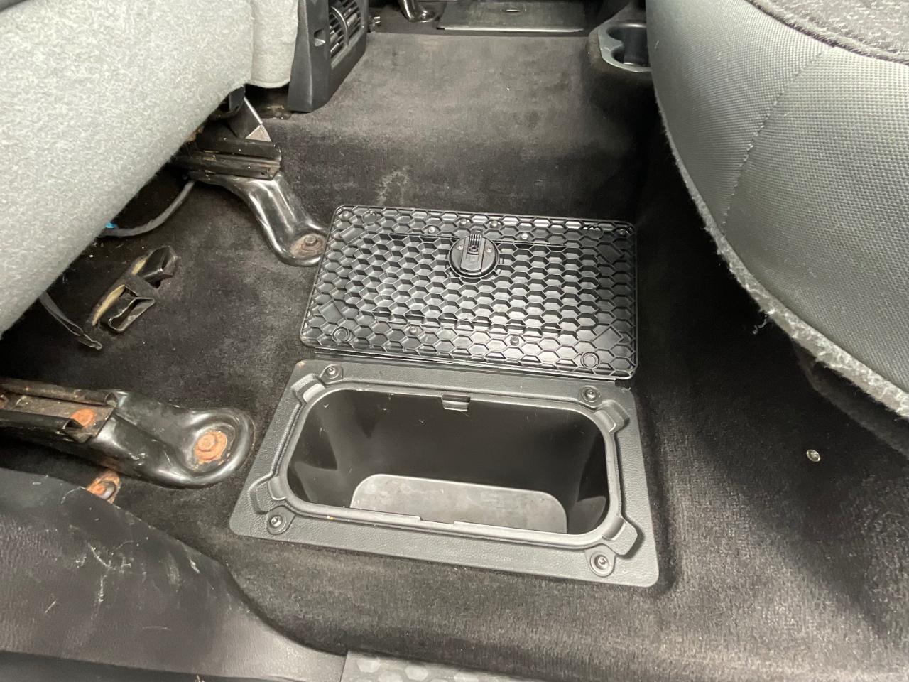 RAM 1500 SLT Crew Cab SWB 4WD 2017