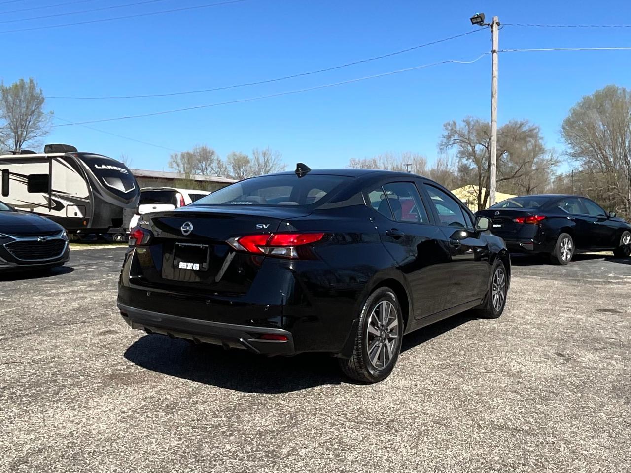 Nissan Versa SV 2021