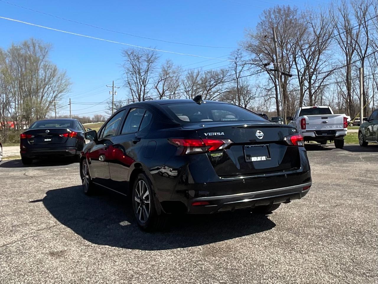 Nissan Versa SV 2021