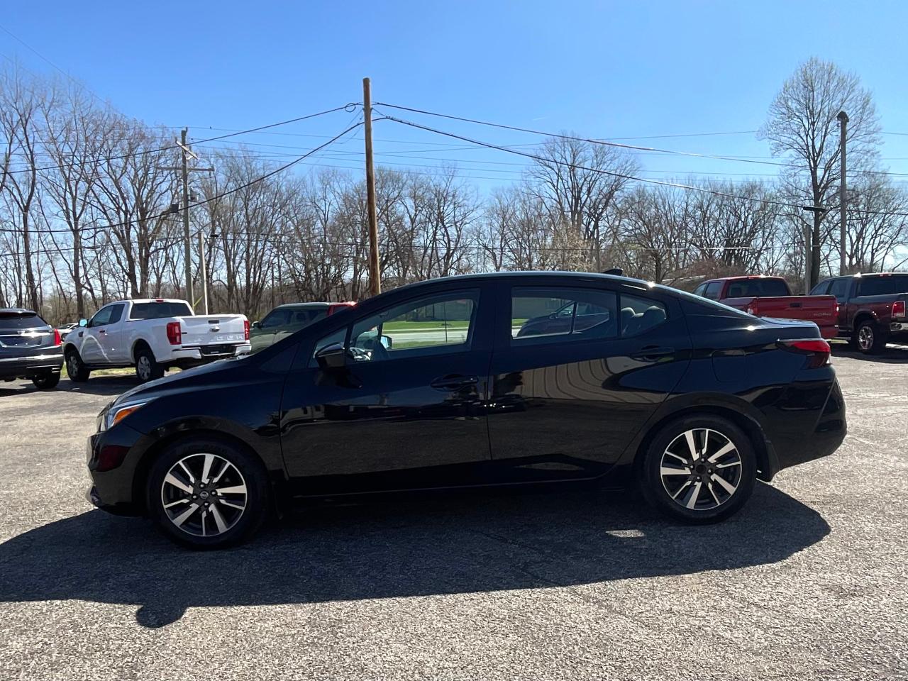 Nissan Versa SV 2021