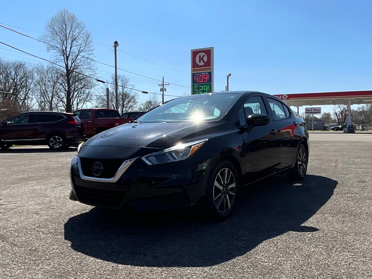 Nissan Versa SV 2021