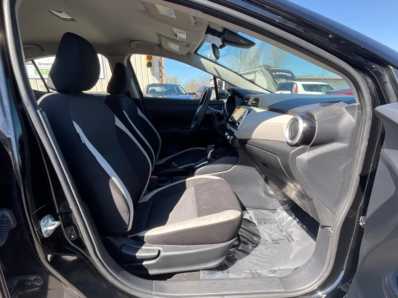 Nissan Versa SV 2021