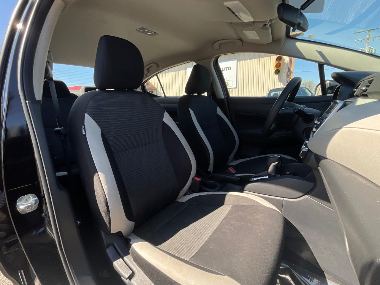 Nissan Versa SV 2021