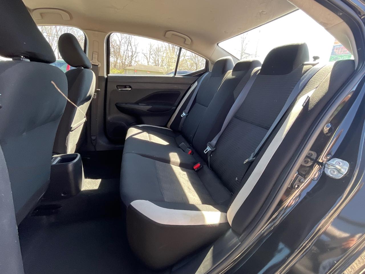 Nissan Versa SV 2021