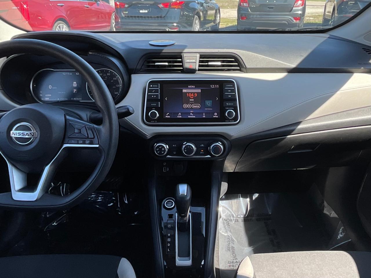 Nissan Versa SV 2021