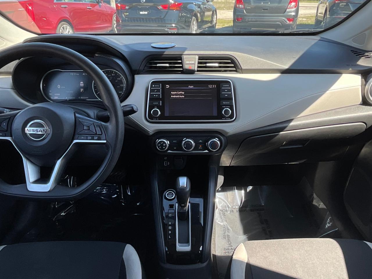 Nissan Versa SV 2021