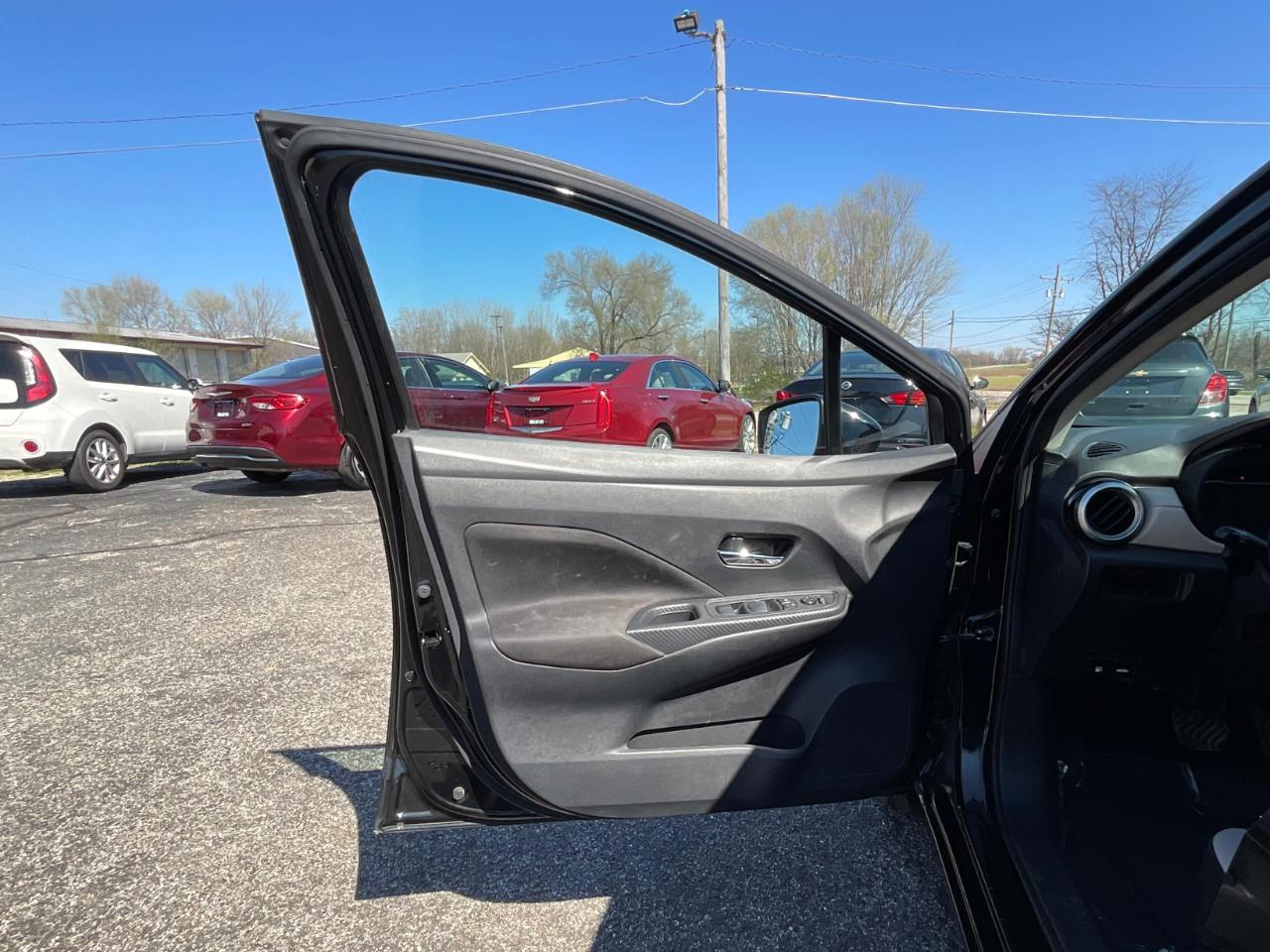 Nissan Versa SV 2021