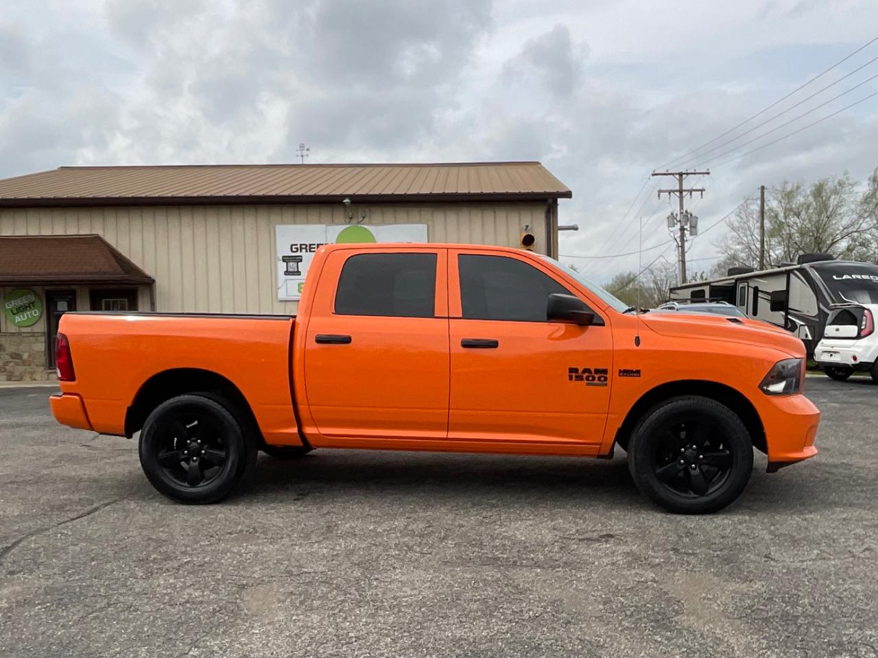 RAM 1500 Classic Tradesman Crew Cab SWB 4WD 2019