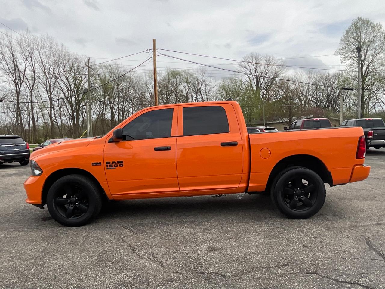 RAM 1500 Classic Tradesman Crew Cab SWB 4WD 2019