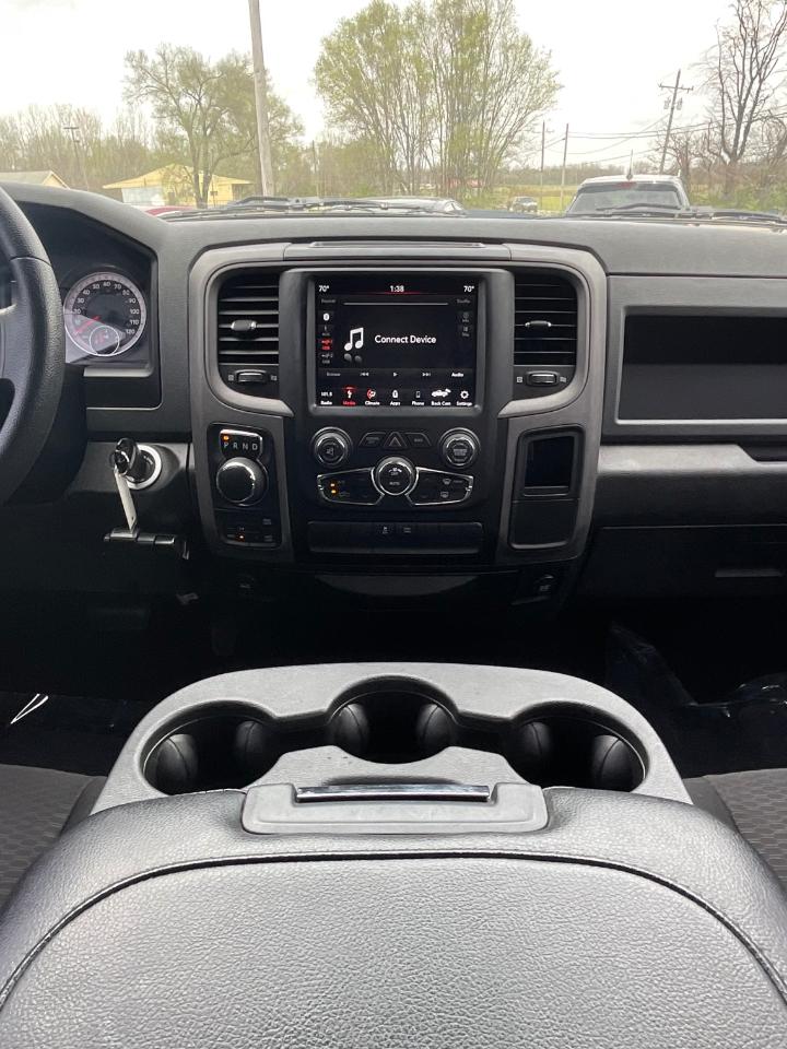 RAM 1500 Classic Tradesman Crew Cab SWB 4WD 2019