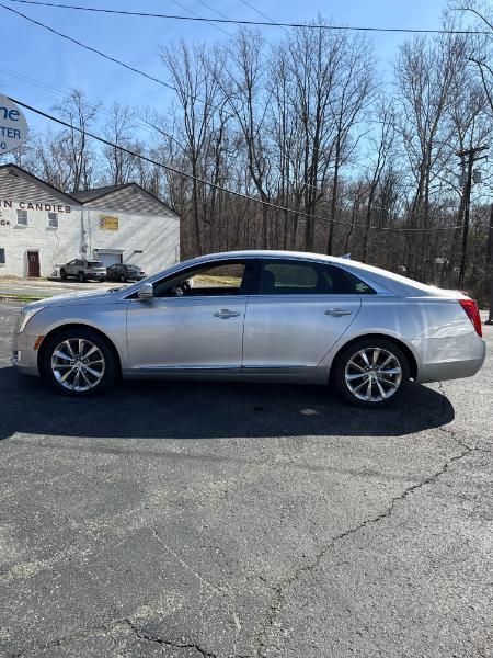 Cadillac XTS 4dr Sdn Luxury Collection FWD 2014