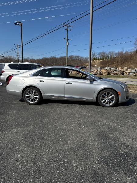 Cadillac XTS 4dr Sdn Luxury Collection FWD 2014