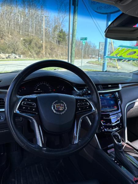 Cadillac XTS 4dr Sdn Luxury Collection FWD 2014