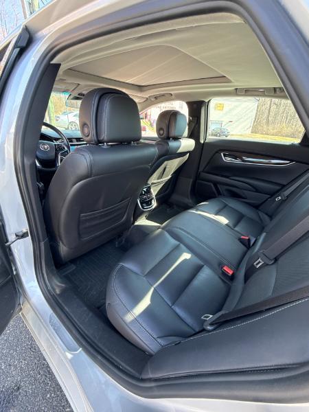 Cadillac XTS 4dr Sdn Luxury Collection FWD 2014