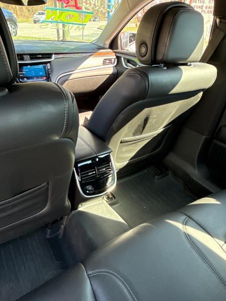 Cadillac XTS 4dr Sdn Luxury Collection FWD 2014