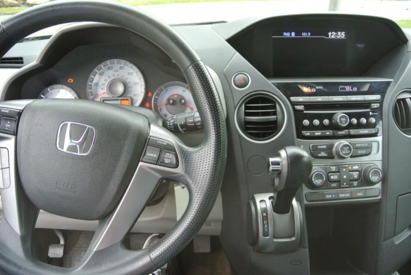 Honda Pilot LX 2WD 5-Spd AT 2013