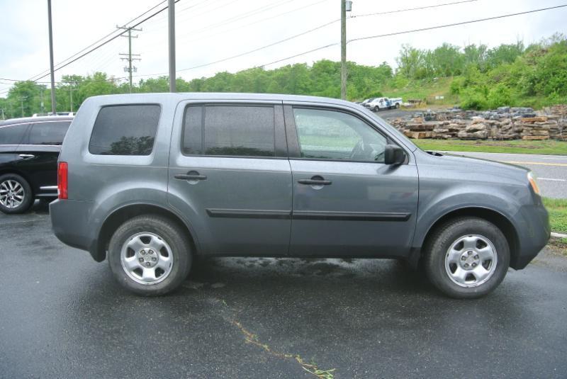 Honda Pilot LX 2WD 5-Spd AT 2013