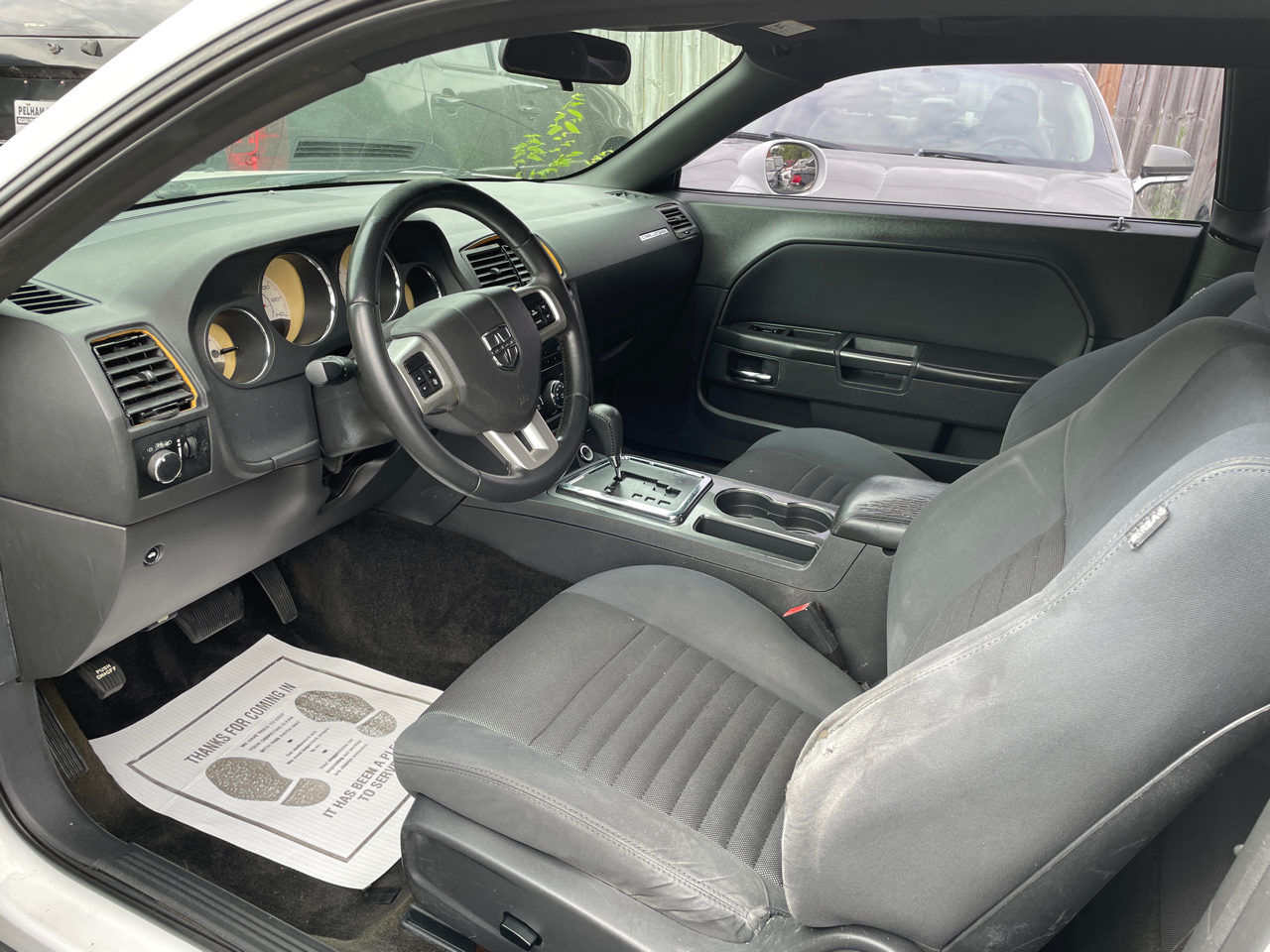 Dodge Challenger 2dr Cpe SXT 2012