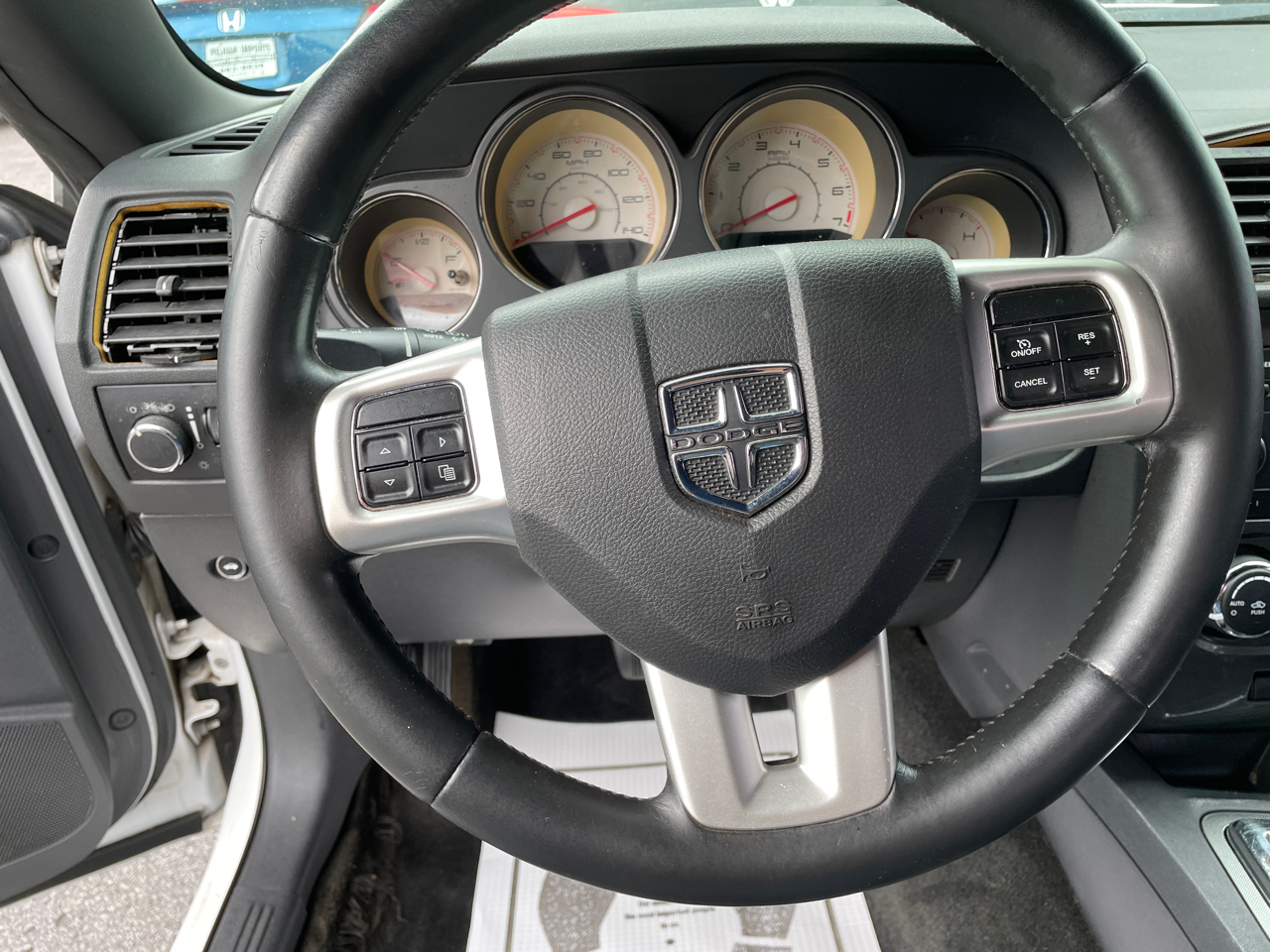 Dodge Challenger 2dr Cpe SXT 2012