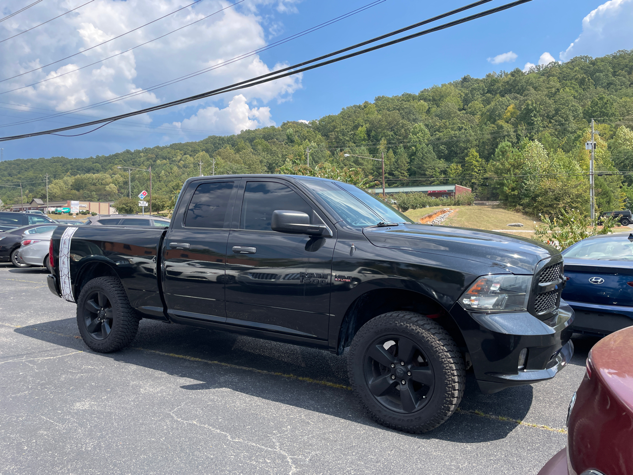 RAM 1500 4WD Quad Cab 140.5" Express 2016 RAM 1500 4WD Quad Cab 140.5" Express 2016