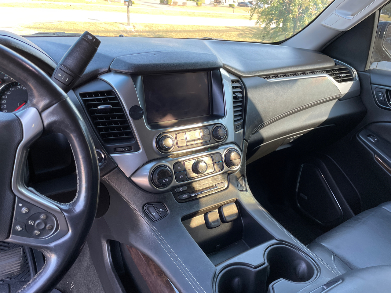 Chevrolet Tahoe 4WD 4dr LT 2018 Chevrolet Tahoe 4WD 4dr LT 2018